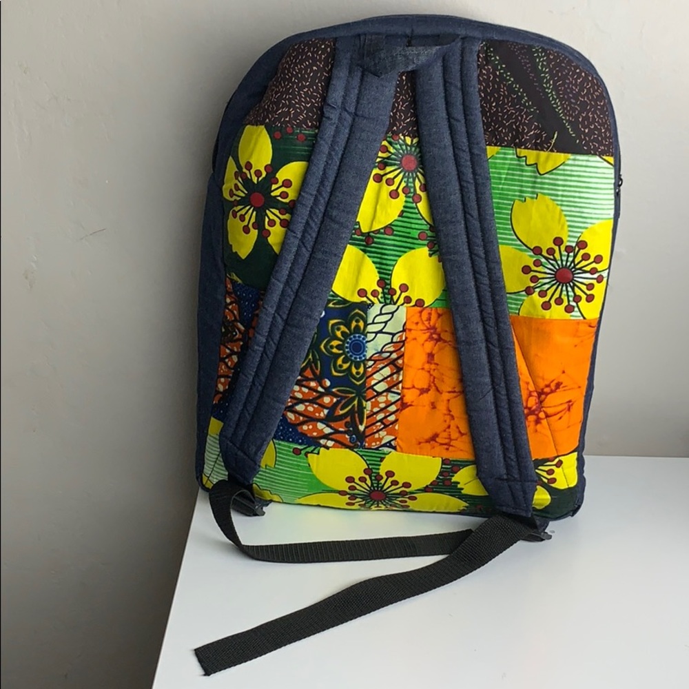 Backpack - Picture 3 of 5